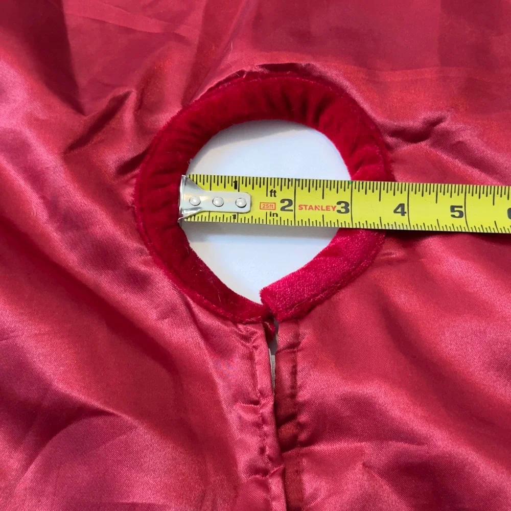 Red Velvet Christmas Tree Skirt Quilted Lattice‎ Sequin Beaded 48 Inch Round